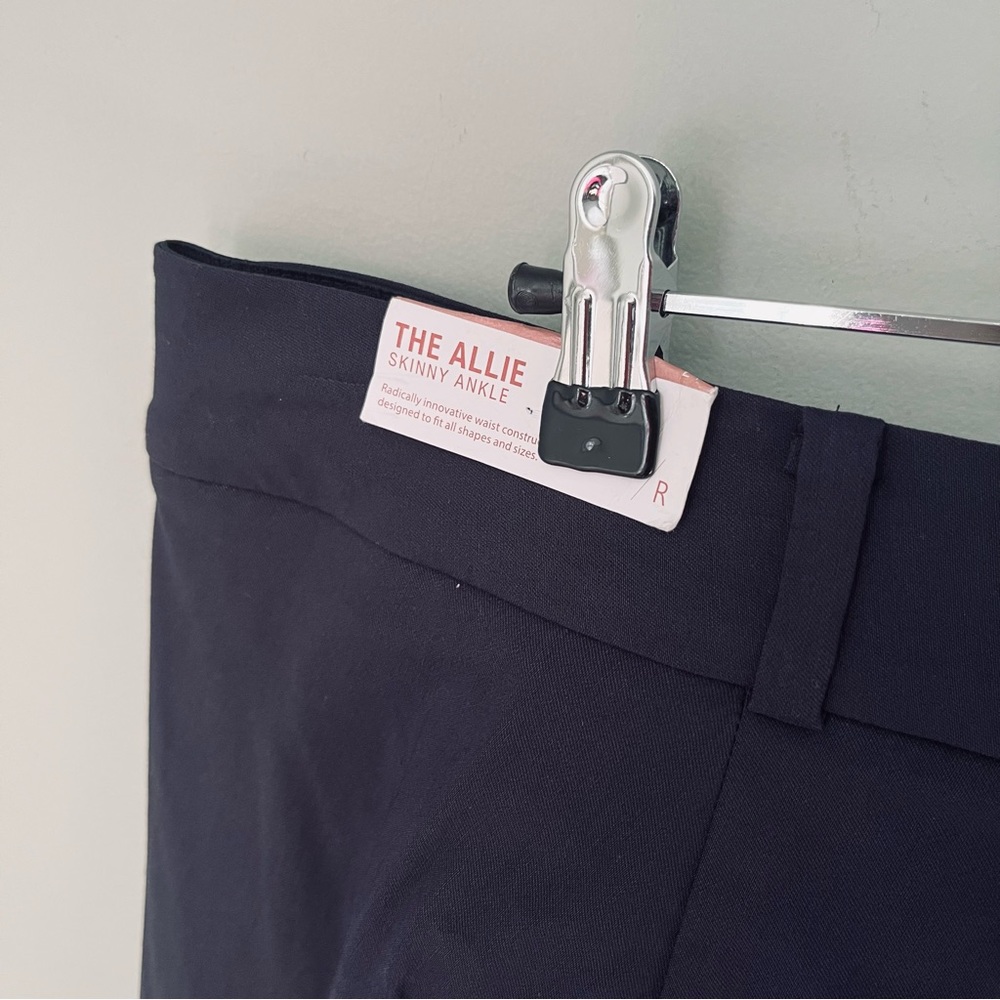 Lane Bryant Navy Allie Skinny Ankle Pant NWT Size 24 - Picture 5 of 5